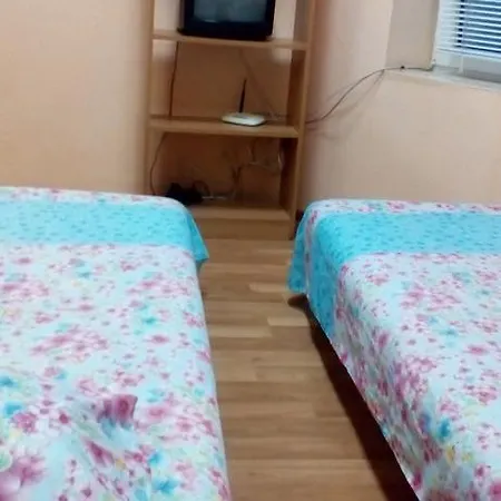 House Oasis Πανσιόν
