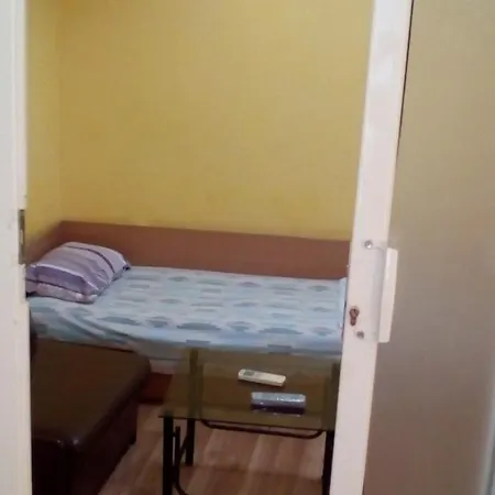 House Oasis Πανσιόν *