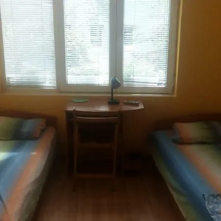 Πανσιόν House Oasis *